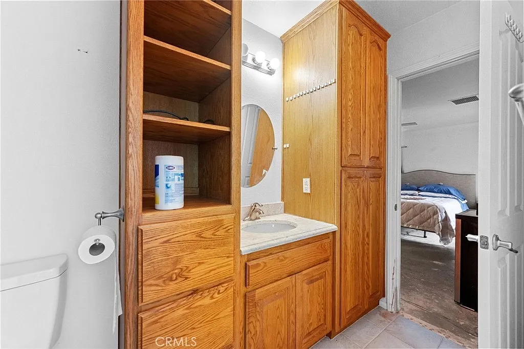 3 bed, 3822 sqft, $6,500 — Photo 4