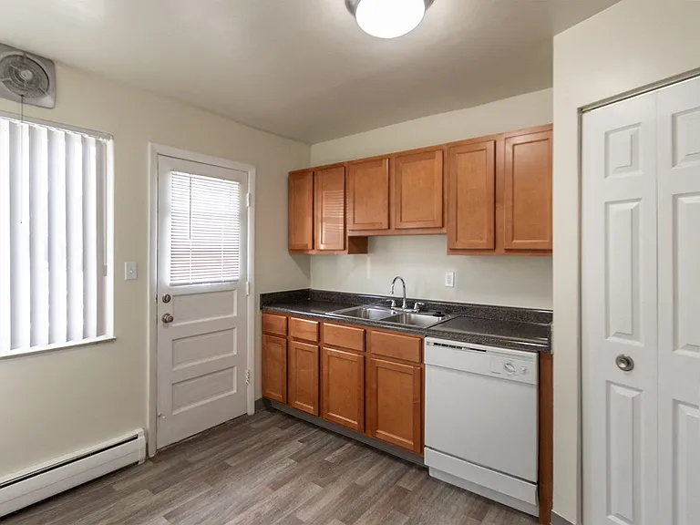 Colonial Ridge — Photo 40