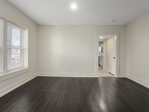 5th image of 3409 Indiana Ave #3