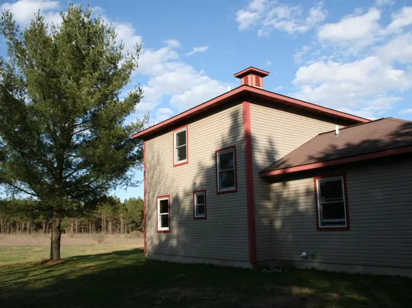 10150 N 21 1/2 Rd, Buckley, MI 49620