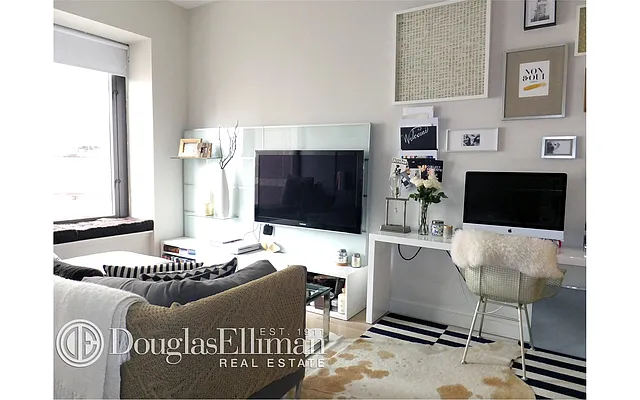 Rented by Douglas Elliman | media 21