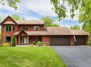 5888 Scenic Heights Dr, Minnetonka, MN 55345