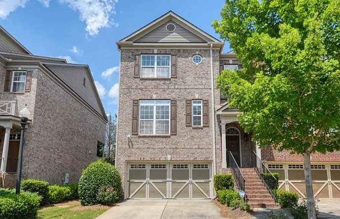 3888 Fairhill Point — Photo 1