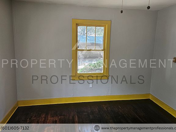 2nd image of 1209 Grammar St