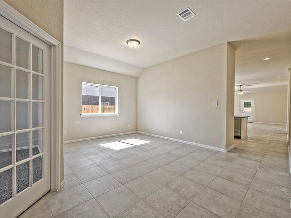 5th image of 18514 Lilliput Ln