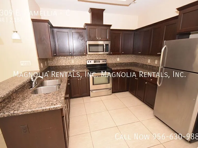 1309 E Camellia Ave #C — Photo 6