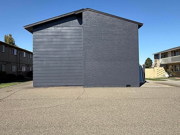 5th image of 2029 W Pearl St