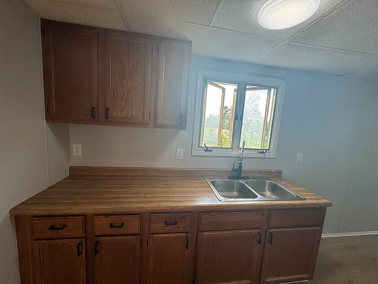 928 Highland St #2W — Photo 2