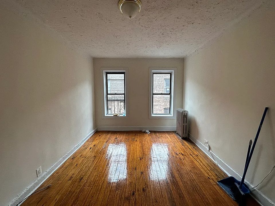 1st image of 13-21 Jackson Ave #3