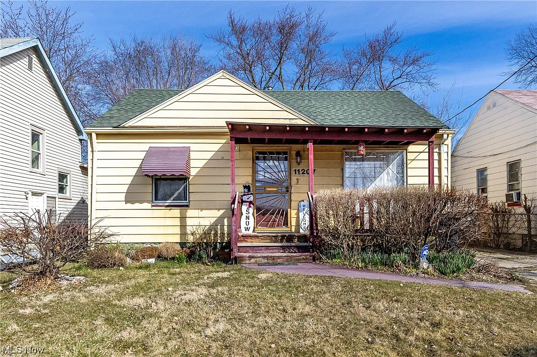 11207 Avon Ave photo 1