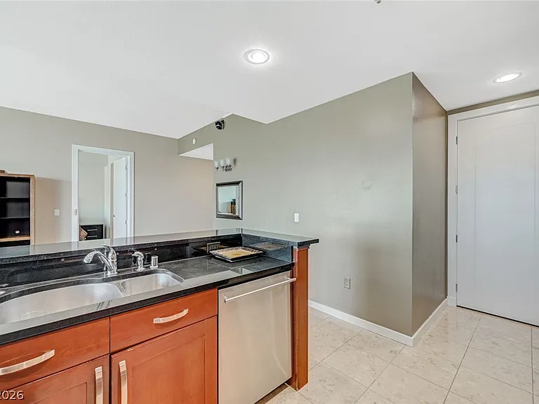 4575 Dean Martin Dr #806 — Photo 7