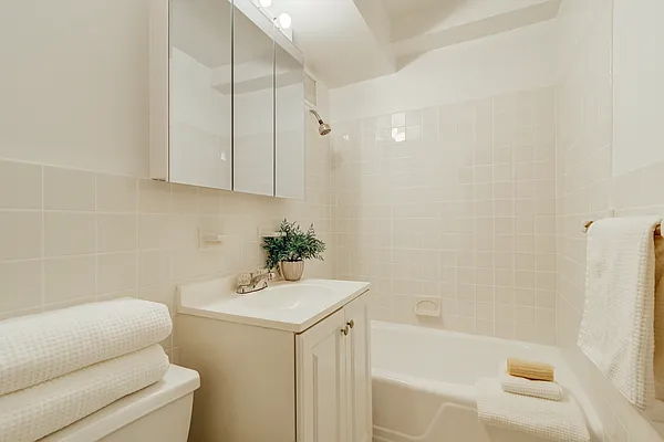 Sold by Compass | media 5