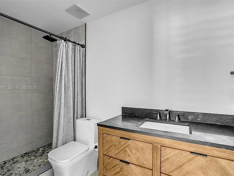 1231 Sorrento Dr #1231 — Photo 7