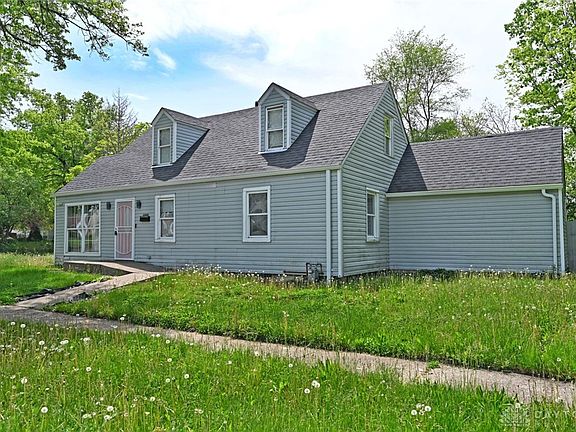 2nd image of 3200 Earlham Dr
