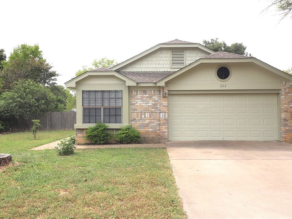 1st image of 822 Russet Valley Dr