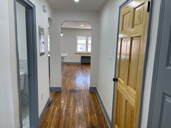 5th image of 818 E 234th St Floor 2