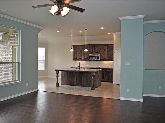 5th image of 300 Prince John Dr