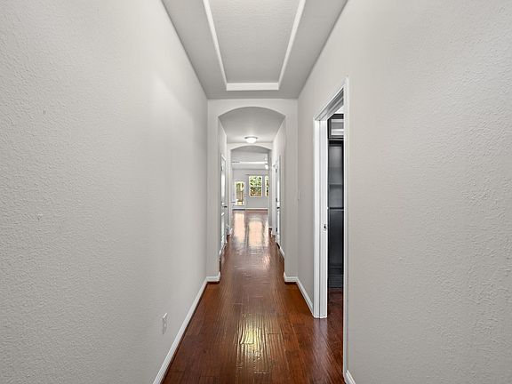 5th image of 351 Wincliff Dr