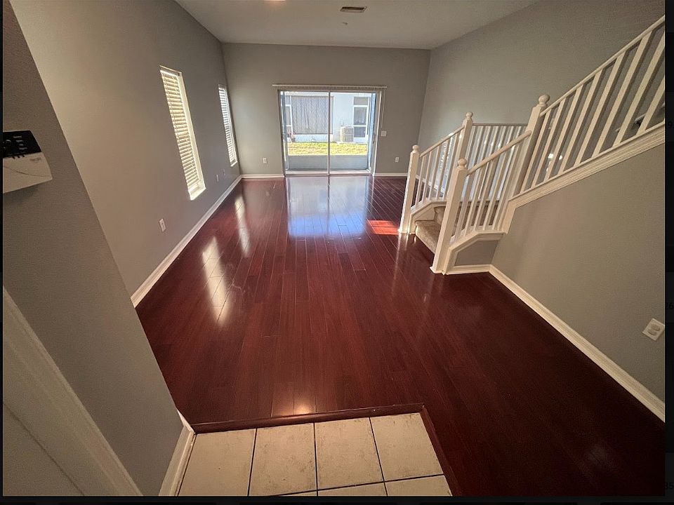1st image of 12501 Kings Crossing Dr