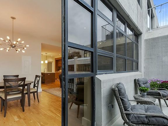 3rd image of 360 Furman St APT 1118