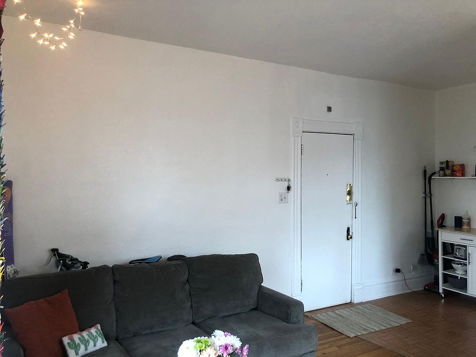 1st image of 834 N Clarkson St APT 5