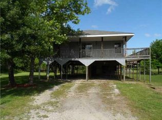 9360 Lark St, Bay Saint Louis, MS 39520