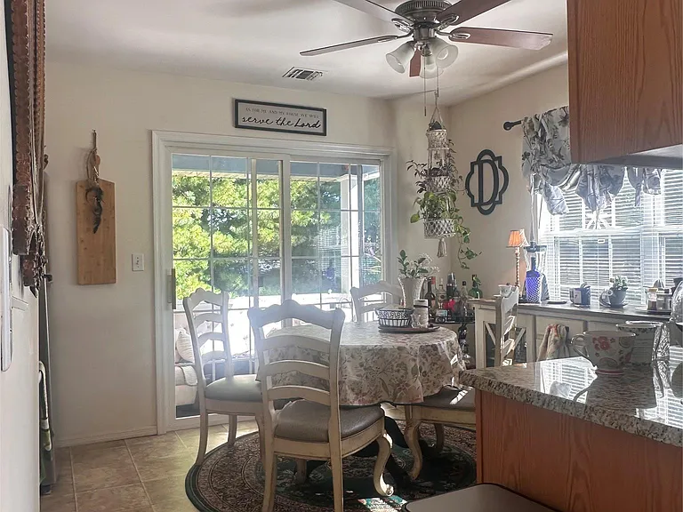 17 Garden Way — Photo 11
