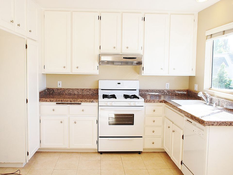 1st image of 8 Eastmont #46