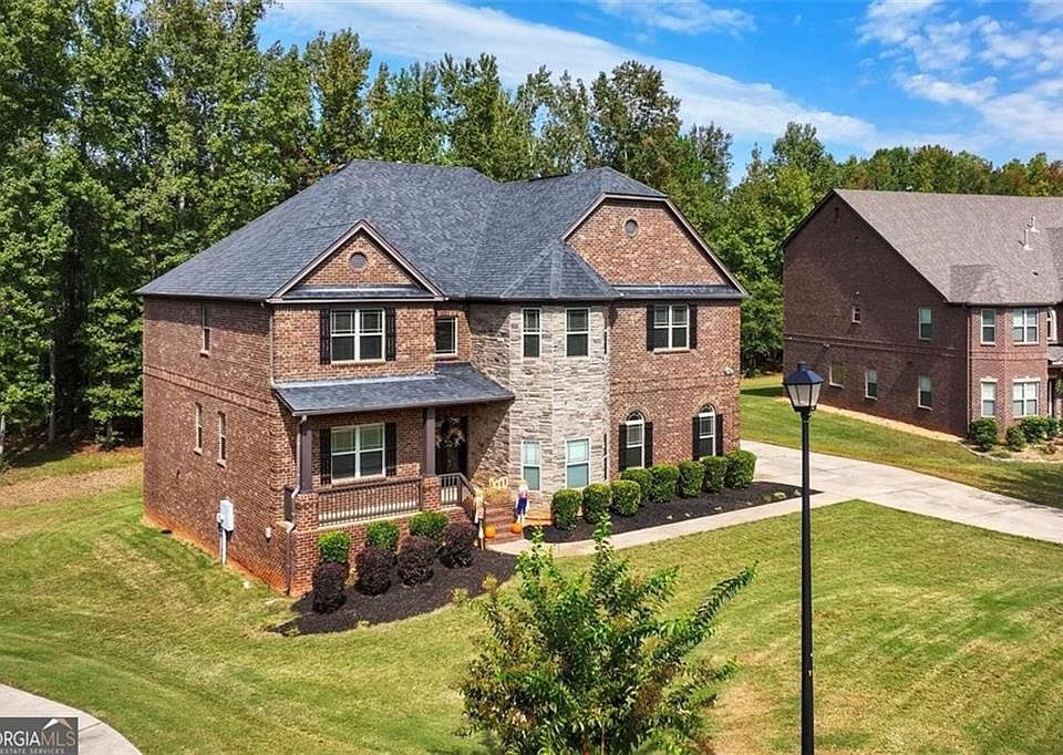 1st image of 2214 Golden Eagle Dr