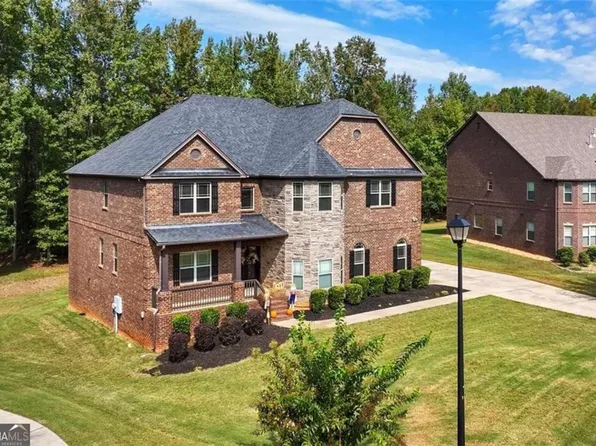 2214 Golden Eagle Dr, Locust Grove, GA 30248
