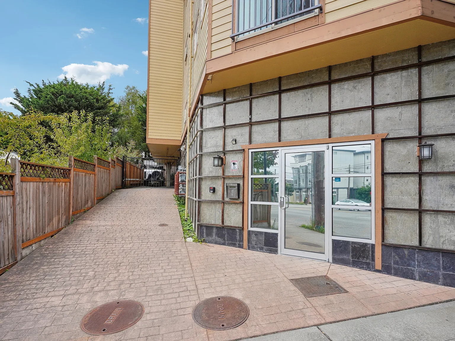 7311 15th Ave NW — Photo 4