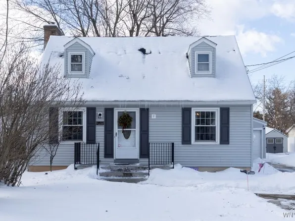 250 Seneca Pl, Lancaster, NY 14086