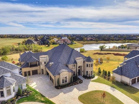 4th image of 17804 Blue Heron Ct