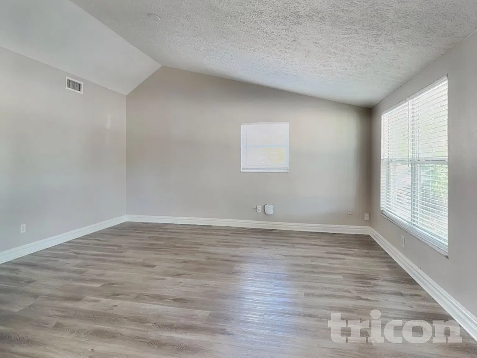 8840 55th Way N Pinellas Park FL — Photo 3