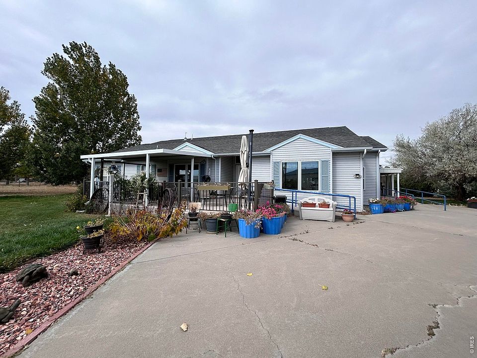 1st image of 717 3rd Ave