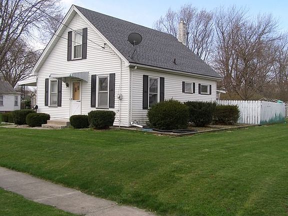 3rd image of 418 N C St