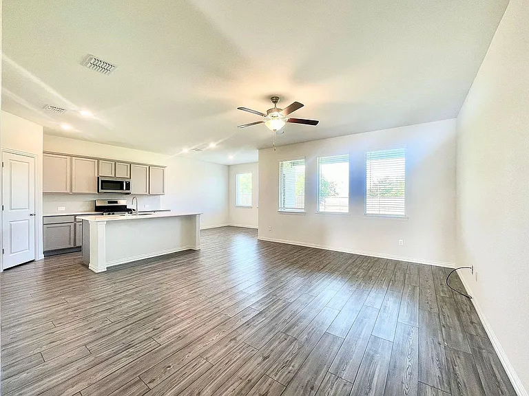 4619 Cleves Ave — Photo 8