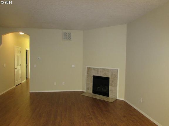 4th image of 20887 SW Skiver St