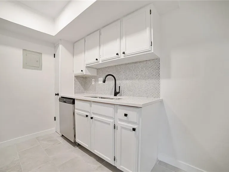 2600 Penny Ln #118 — Photo 9