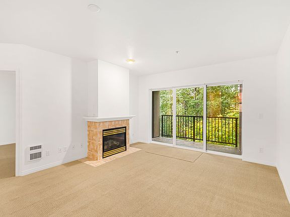 5th image of 12439 NE Totem Lake Way APT 107