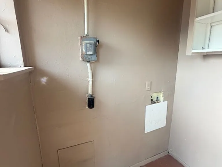 9523 Charleston St — Photo 18