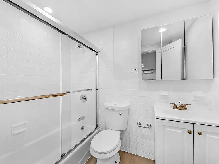 246 W 73rd St #1C — Photo 6