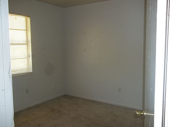 4th image of 702 N 1st St APT 6