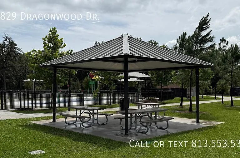 10829 Dragonwood Dr — Photo 25