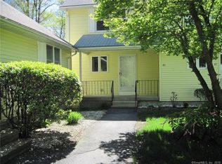 42 Oldefield Farms, Enfield, CT 06082