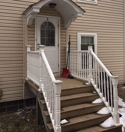 5th image of 327 Painter Ave