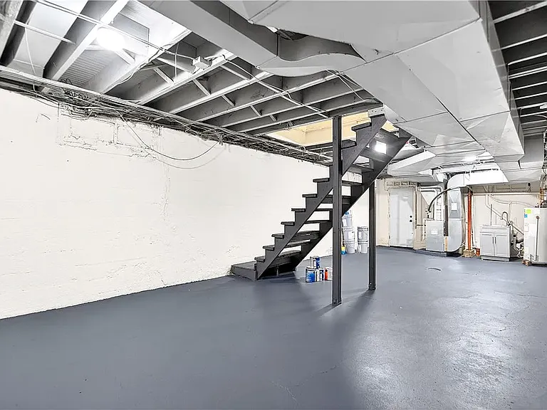 634 Madison Ave — Photo 14