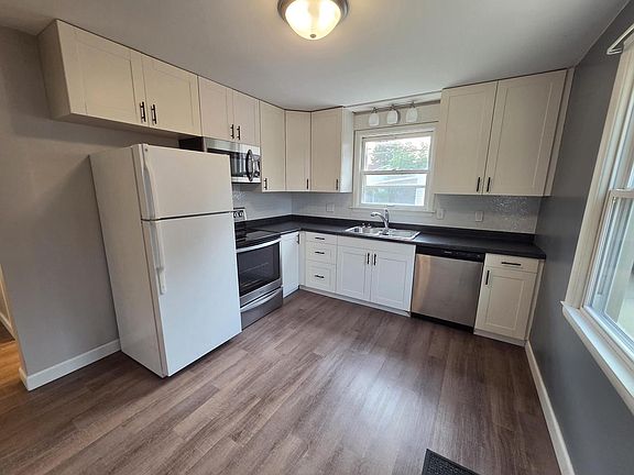 4th image of 1312 S 18th STREET