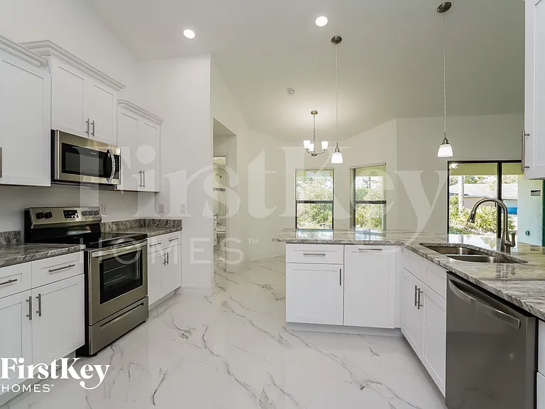 3903 25th St SW — Photo 5