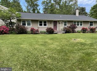 8371 Beachwood Park Rd, Pasadena, MD 21122